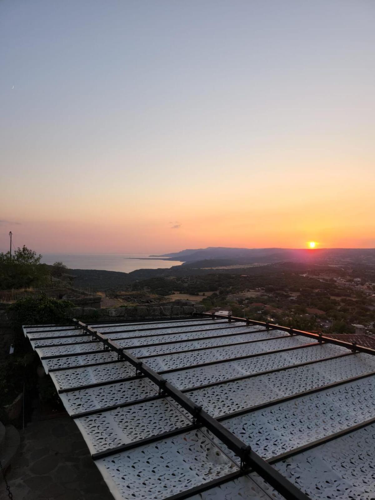 Assos Sunset Hotel Екстериор снимка